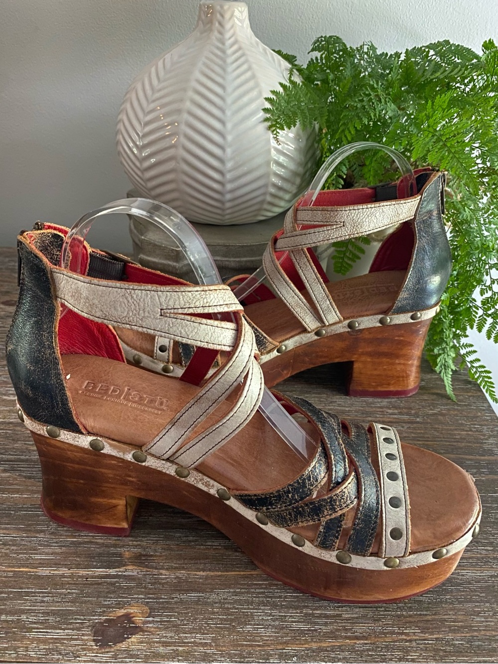 Bed|Stu Antonelli Leather Wood Platform Heeled Sandals Womens 10 Tan Black Lux - Picture 13 of 16